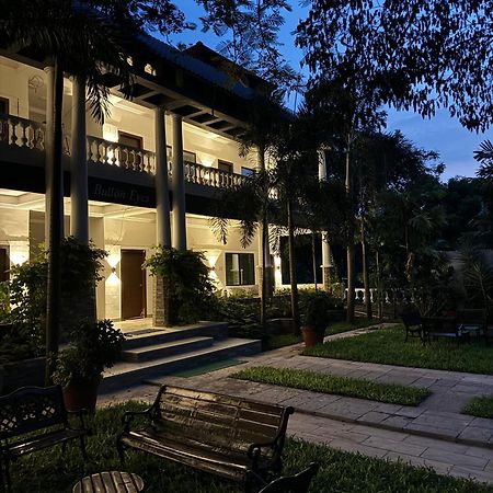Button Eyes Resort - Pet Friendly Hyderabad Exterior photo