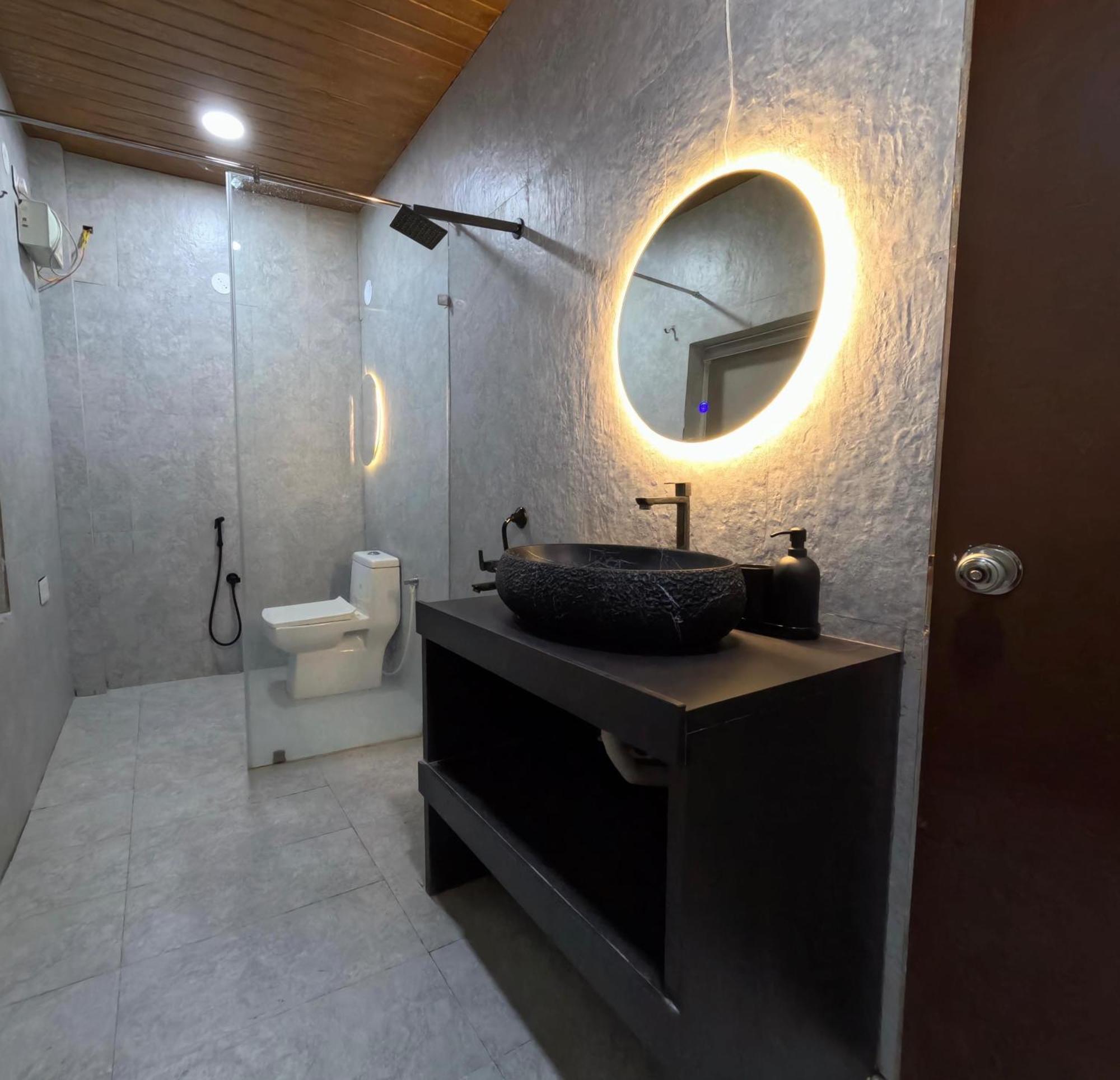 Button Eyes Resort - Pet Friendly Hyderabad Exterior photo