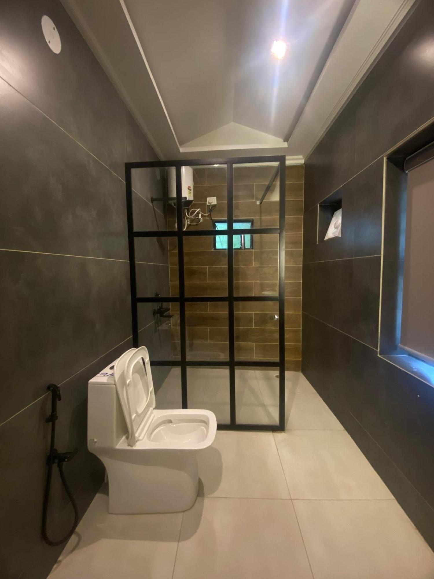 Button Eyes Resort - Pet Friendly Hyderabad Exterior photo